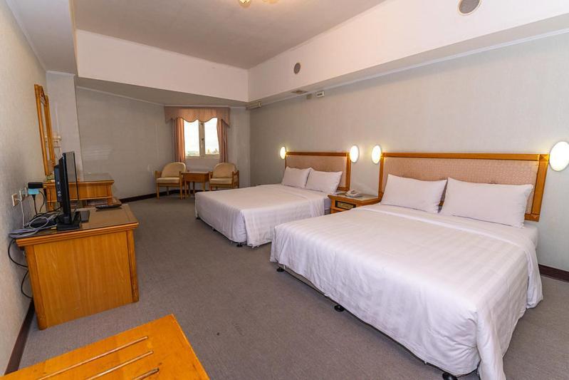 Kenting City Gate Hotel Hengchun Exterior photo