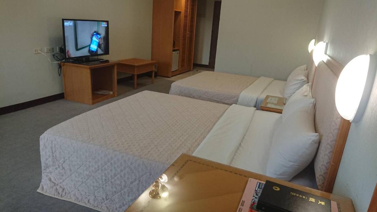 Kenting City Gate Hotel Hengchun Exterior photo